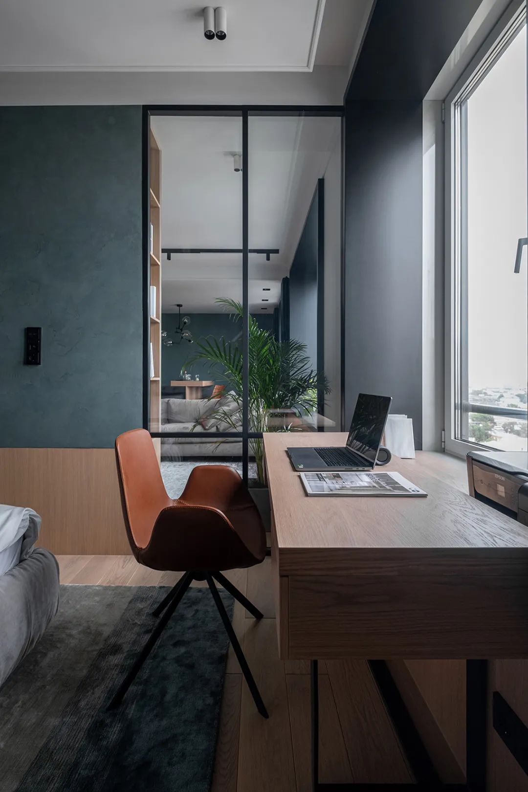 莫斯科 66㎡莫兰迪简约风公寓,玻璃隔断打造开放式空间-24