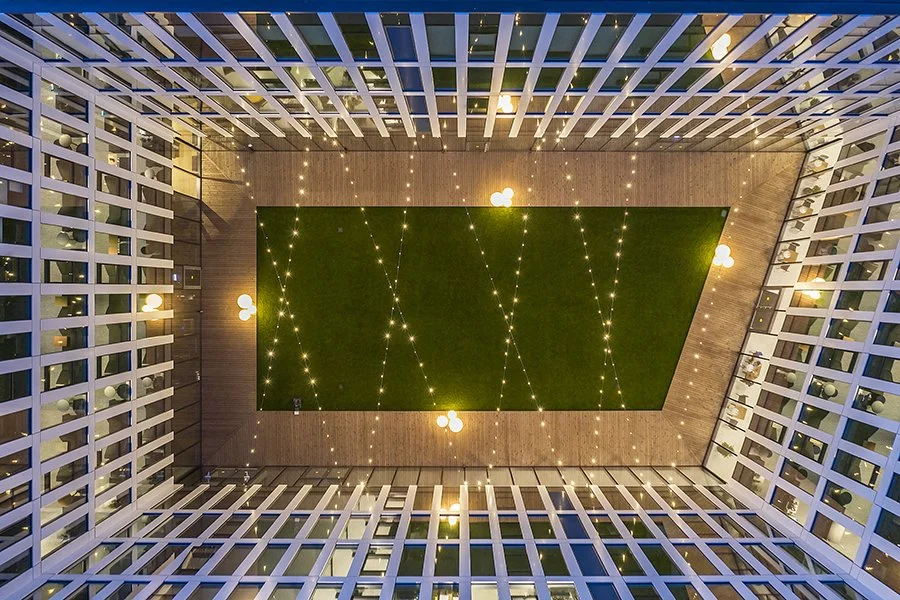 住宅区公园；高档社区公园（注：Uptown有住宅区、高档社区等意思，需结合具体语境确定更合适的表述，这里给出相对常见的两种语义组合翻译） -31