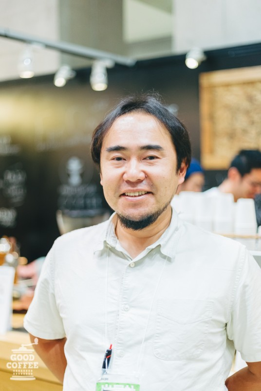 %Arabica 咖啡馆 | 极简设计打造全球网红店-4