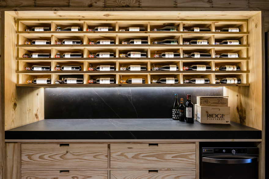 "La Mancha" 酒庄 | 木质温暖,打造随意品酒空间-15