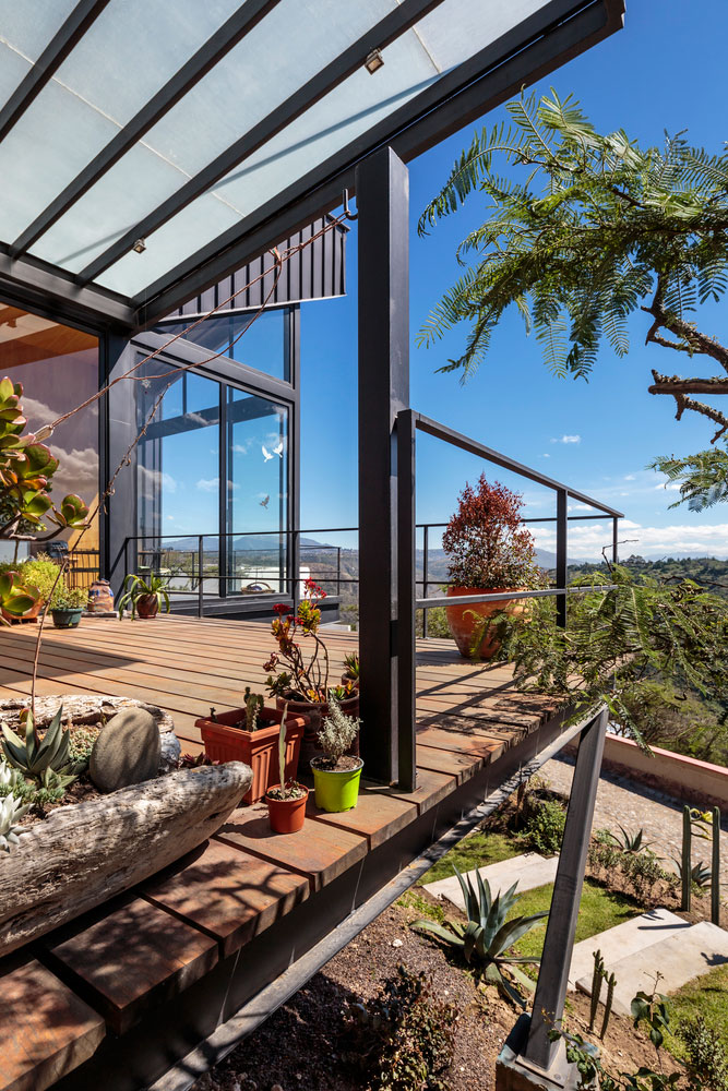 厄瓜多尔 Chiché河畔的现代绿意住宅-18