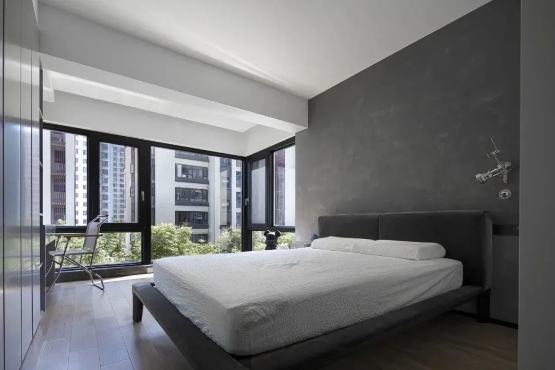 红与黑的碰撞 · 合肥万科时代之光住宅设计丨中国合肥丨黑白灰空间设计-46