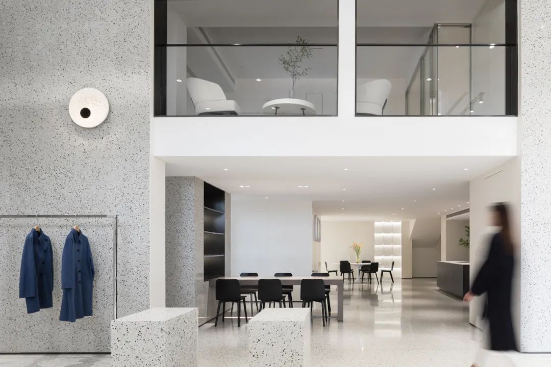 嘉兴 over the bridge 高端旗舰店 | 创新设计诠释素白空间-80