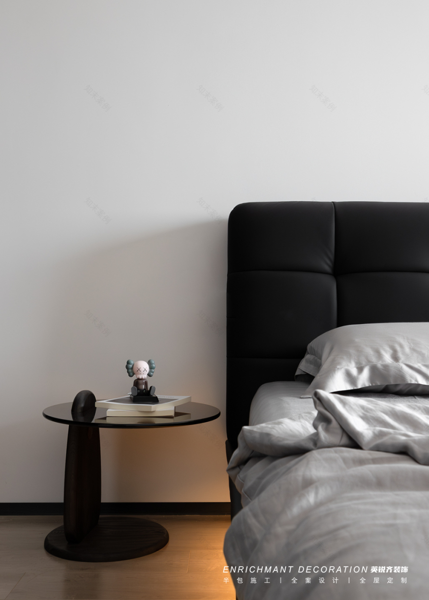 极致黑白丨易越-33