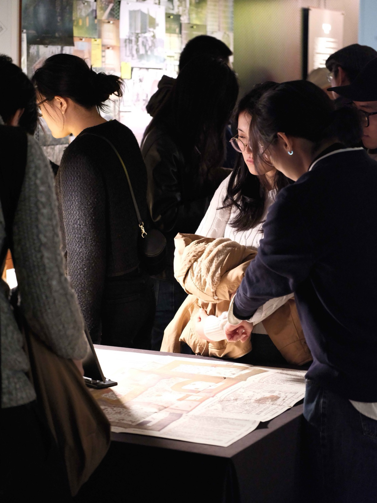 “半场”第一场展览《故事会与枕头》丨中国北京丨神奇建筑研究室,大料建筑-25