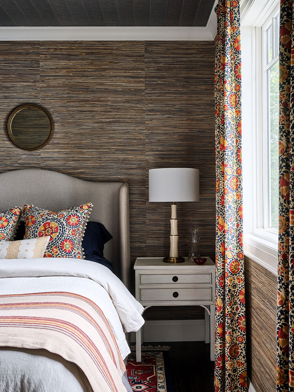 加拿大温馨湖畔别墅 | 蓝色厨房与精美纺织艺术-12