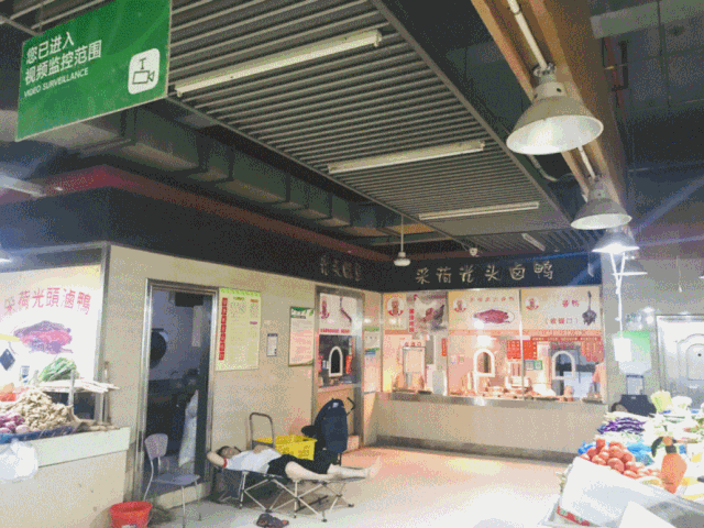 揭秘!城市CBD里“高端”菜市场设计的高颜值!-20