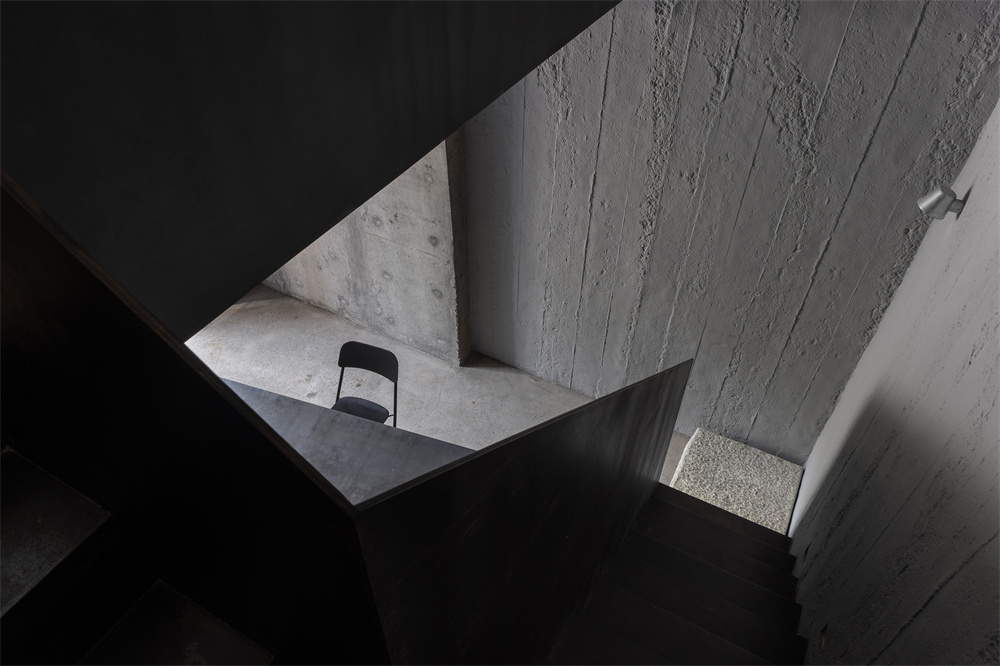 酒吧丨中国大连丨R  BAS大棟建築-31