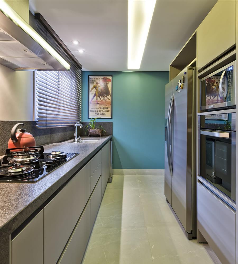 巴西 SP 公寓 | 现代灰绿蓝调的木质魅力-9