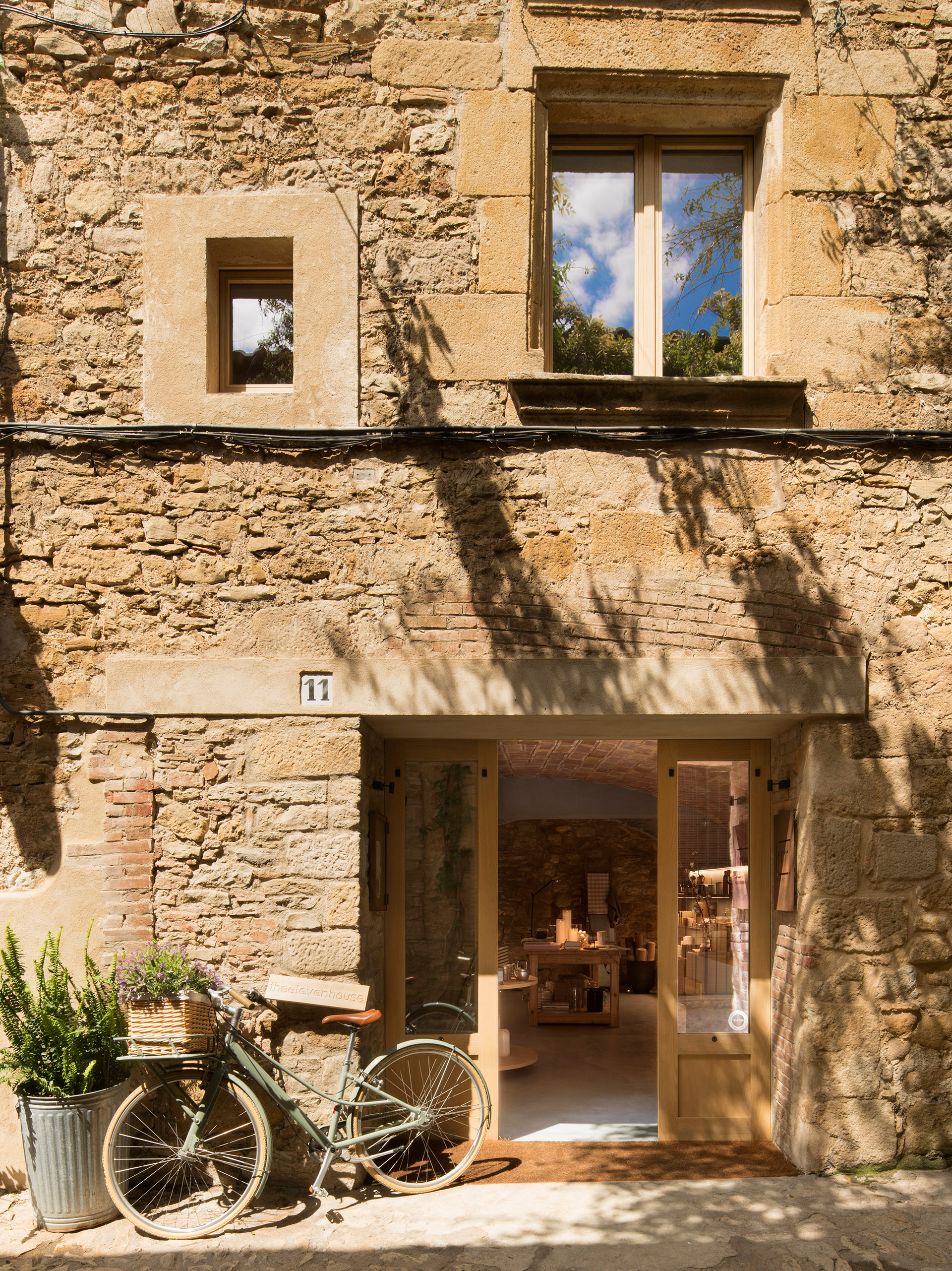 Susanna Cots 设计 | 十一宫民宿：情绪化的居住空间（The Eleven House）-4