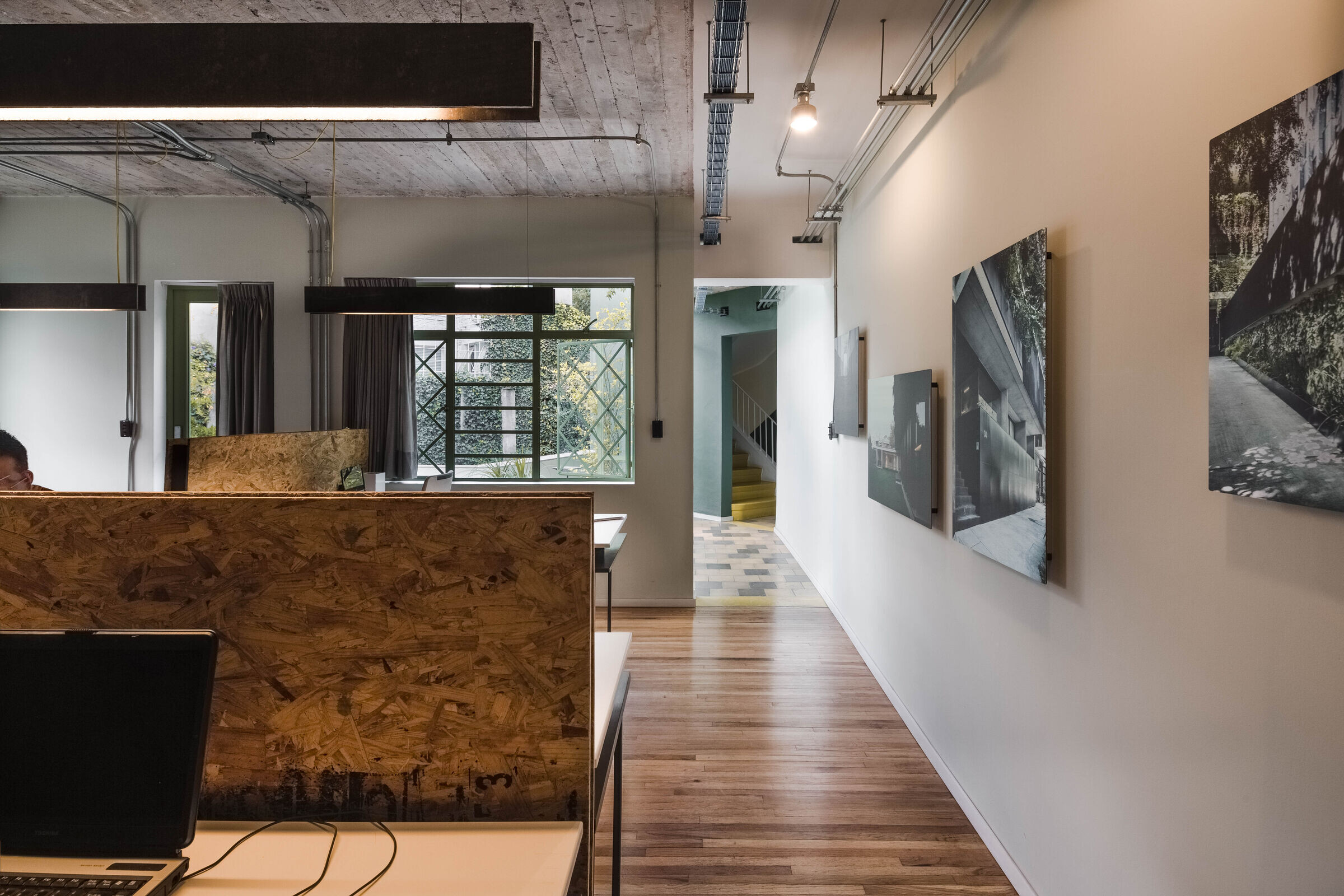 墨西哥城 40 年代老宅变身时尚办公空间-34