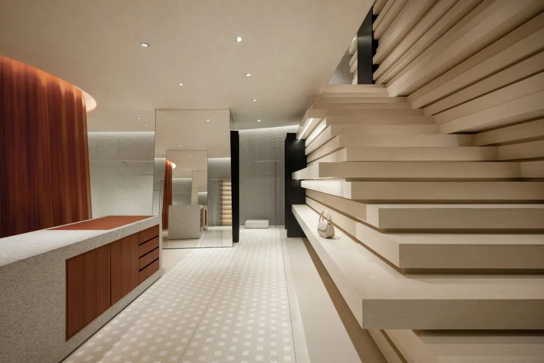 sihn女装买手店，由褶皱延伸出的力量丨中国洛阳丨say architects-11