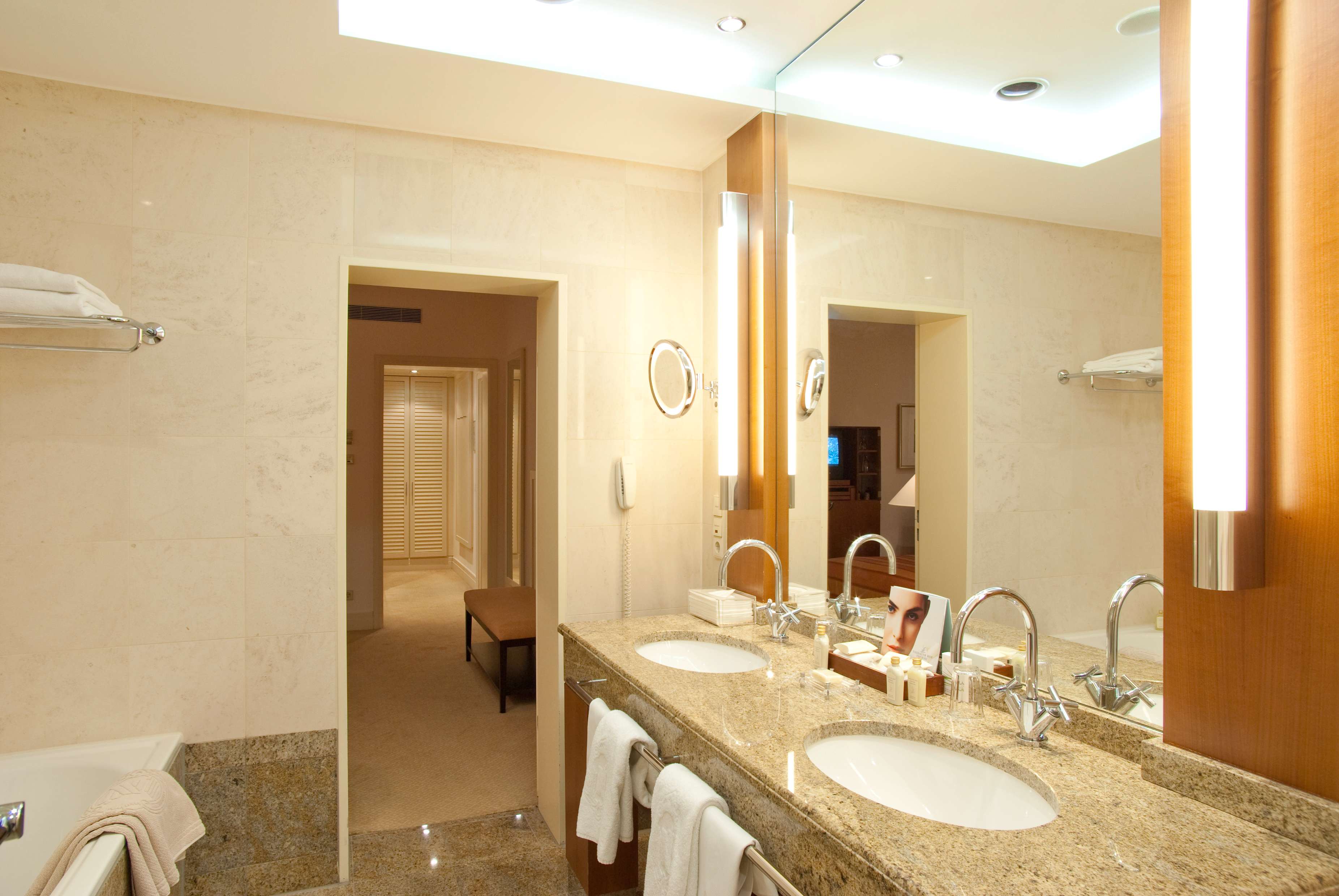 德国威斯巴登纳索尔霍夫酒店-42