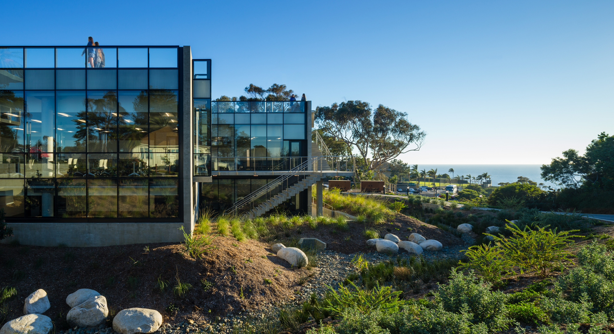 Point Loma Nazarene University Science Complex / Carrier Johnson + Culture-37