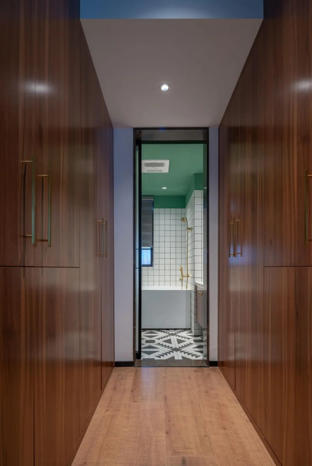 梦幻混搭,城市女业主的精致生活空间-57