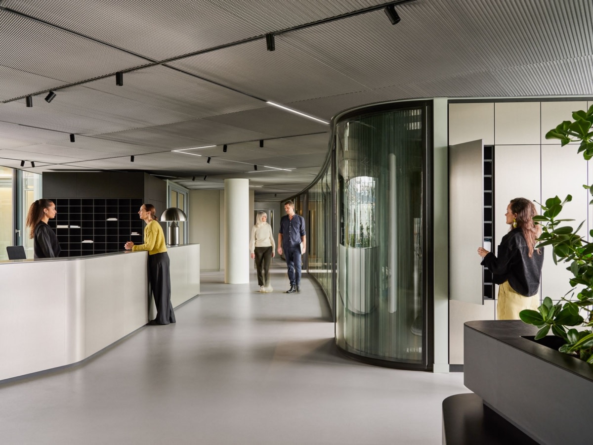 International Consulting Firm Offices by Kinzo-25