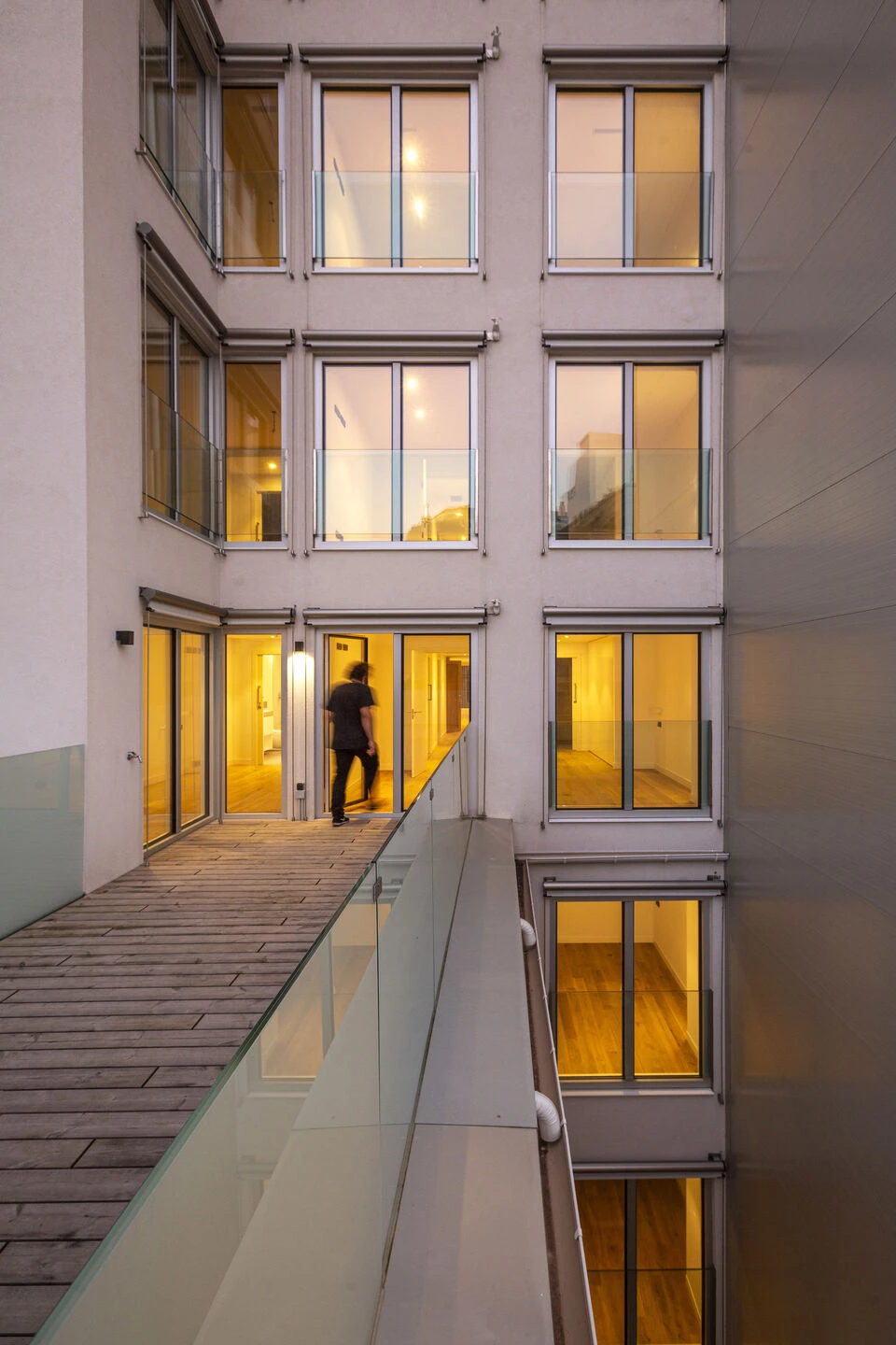 西班牙 Vigo 市 Hotel Galicia 翻新成豪华公寓-19