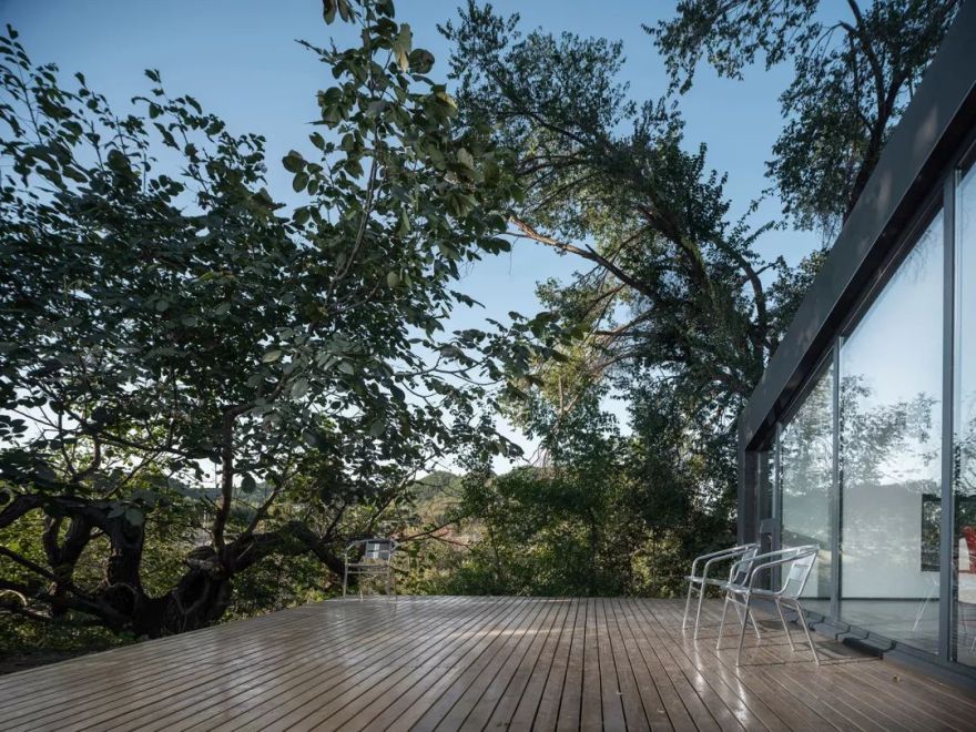 原汁原味下的现代乡村建筑复兴-49