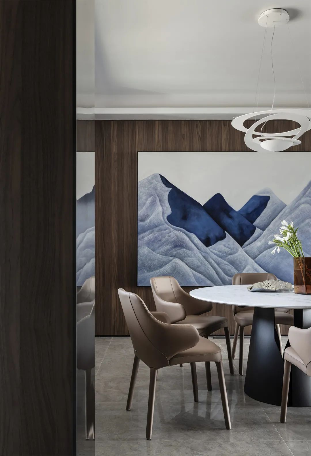 纯粹大宅 | 石木交织的白黑世界-12