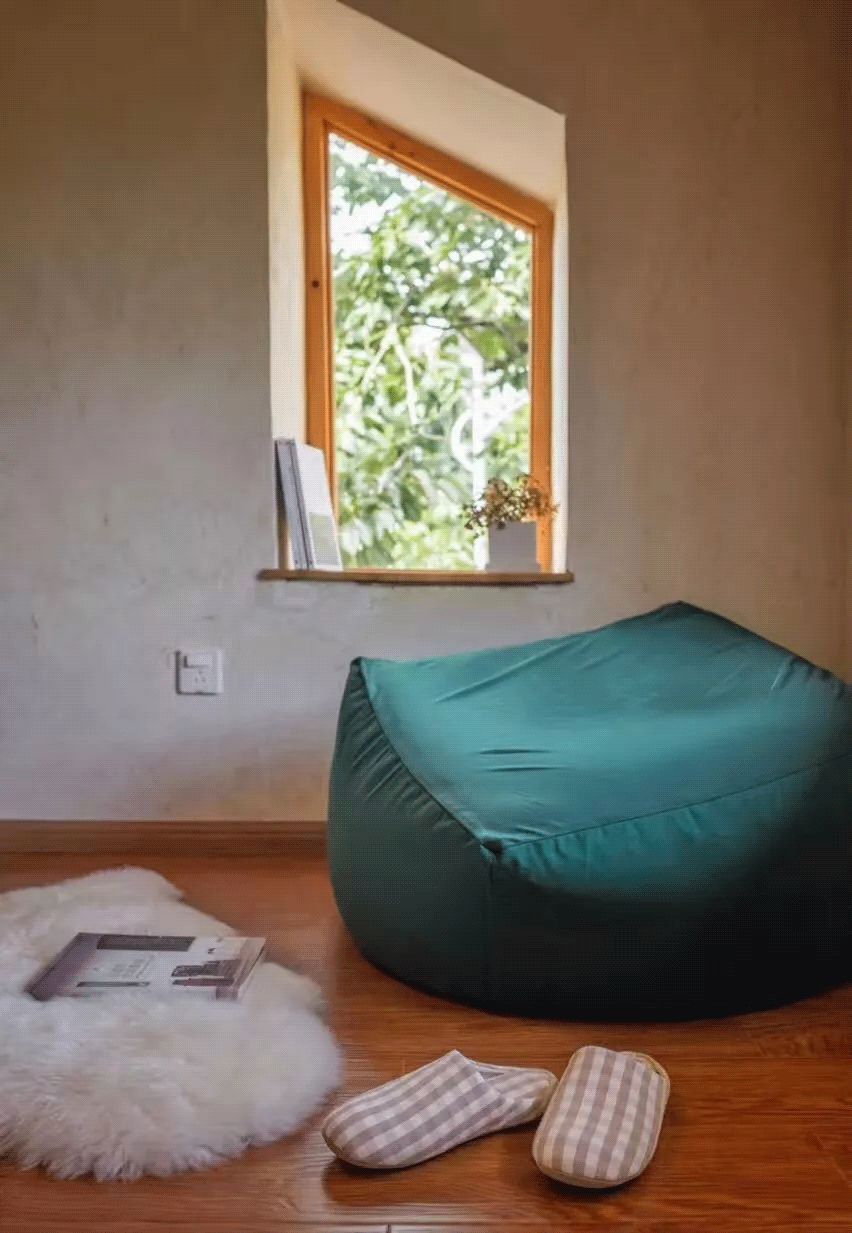 买不起房,小夫妻把牛棚改造成家,竟成300㎡大别墅还有150㎡花园菜地......-151