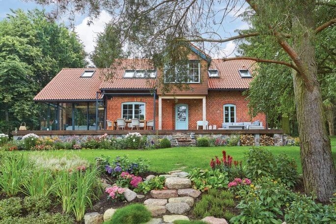 波兰瓦尔米亚老房带花园和码头翻新-3