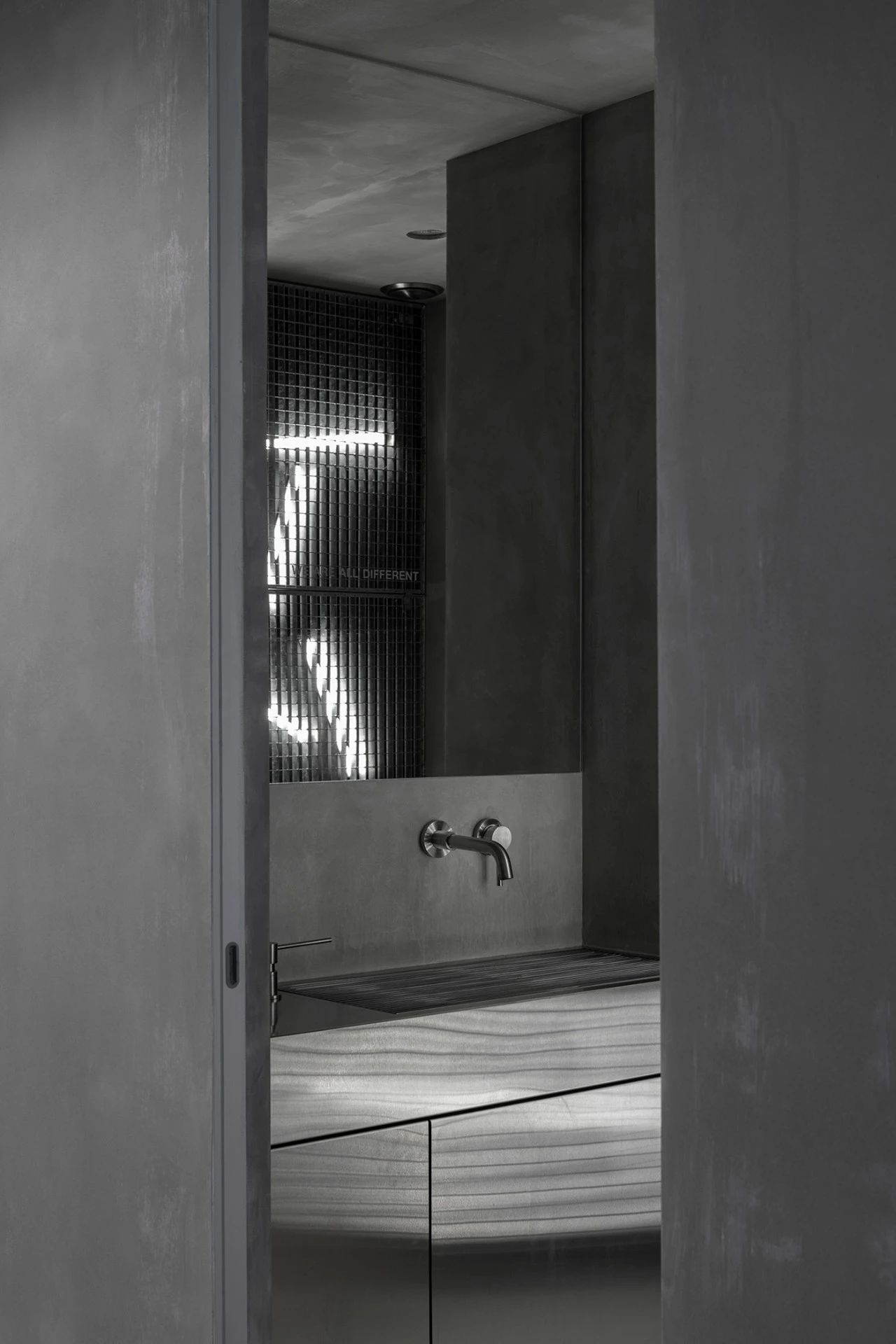 尤利亚波浪商店丨俄罗斯莫斯科丨Roman Gulyaev,Maria Tsakharias-76