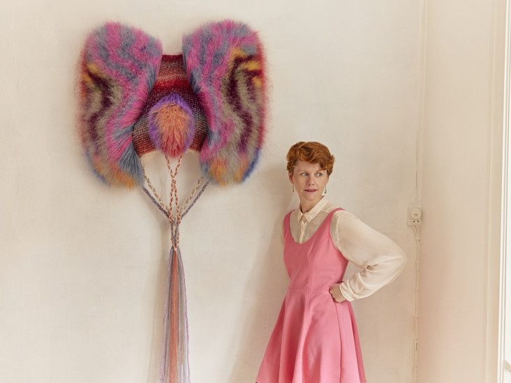 Тренды 2023/2024: переработанный текстиль и культовые стулья-9