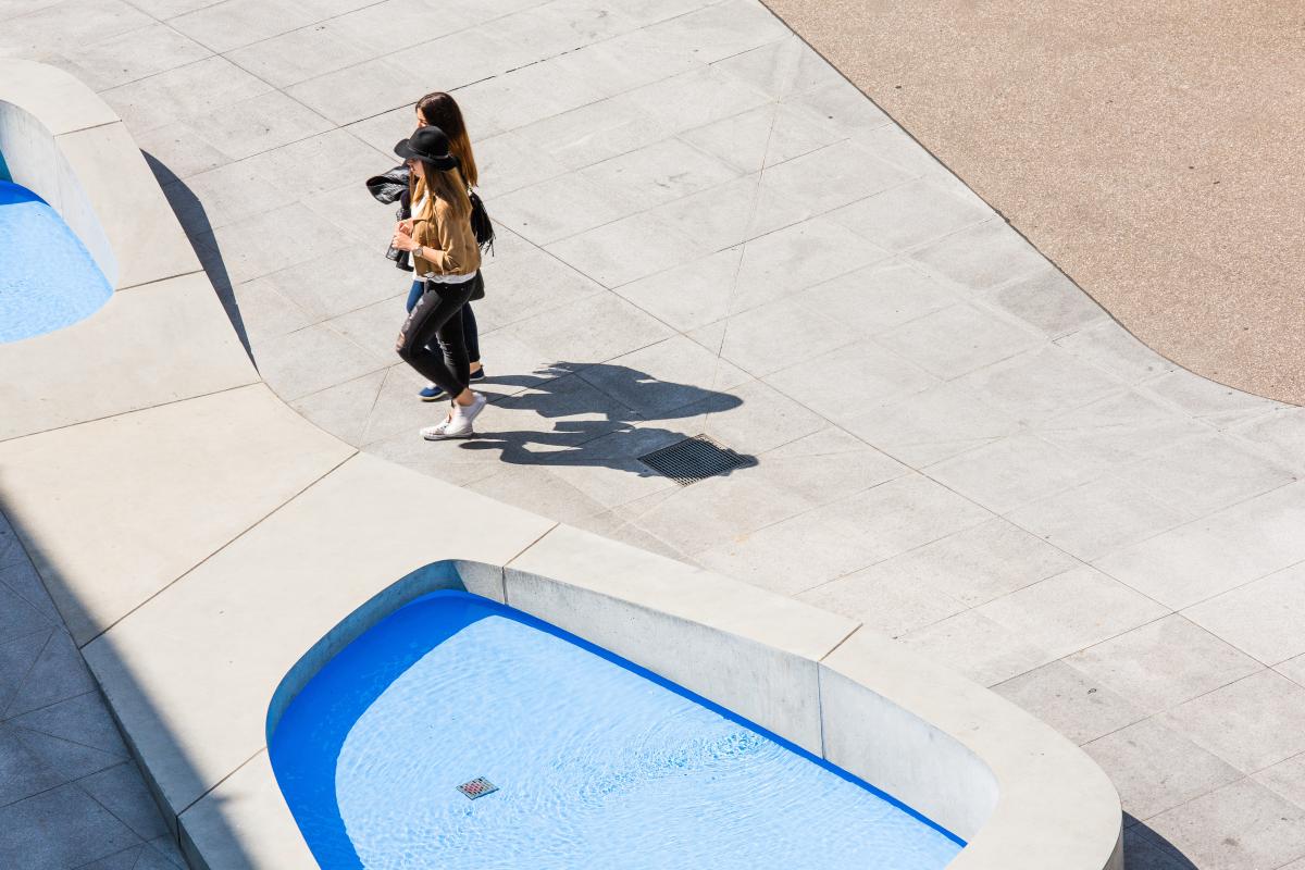 金属拉力（注：Zug在德语中有拉力、牵引等意思，Metalli推测可能是金属相关词，更准确的翻译需结合具体语境） 丨瑞士丨Holzer Kobler Architekturen-30