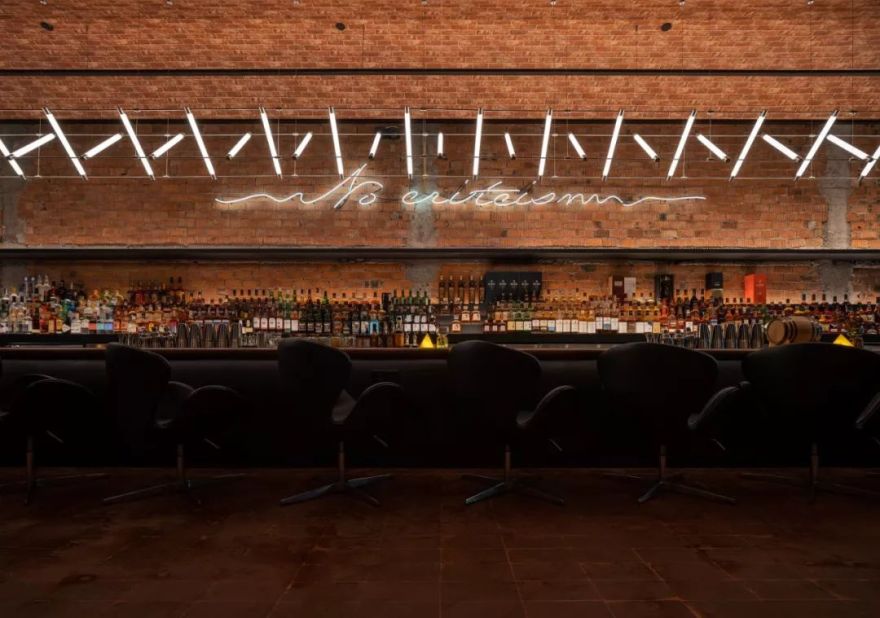 MILL 乐堤港店 | 红砖金属打造未来感酒吧空间-45