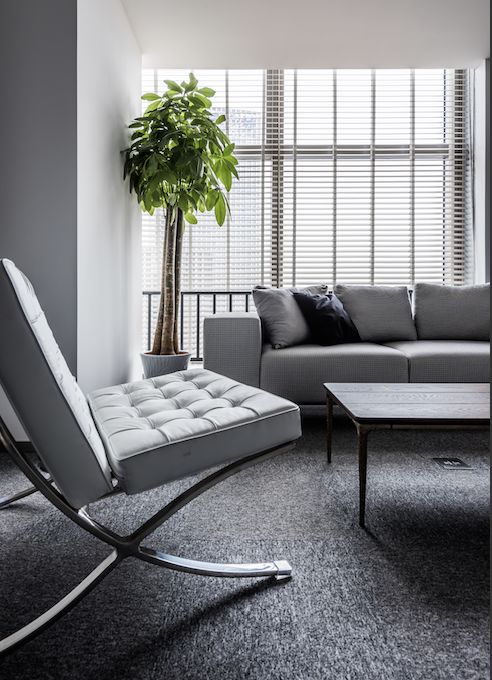 简约至上的天津融侨中心办公室设计-31