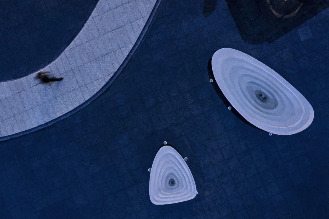 徐州美的天誉 | 樱花美学空间馆，未来流态的曲線律动-5