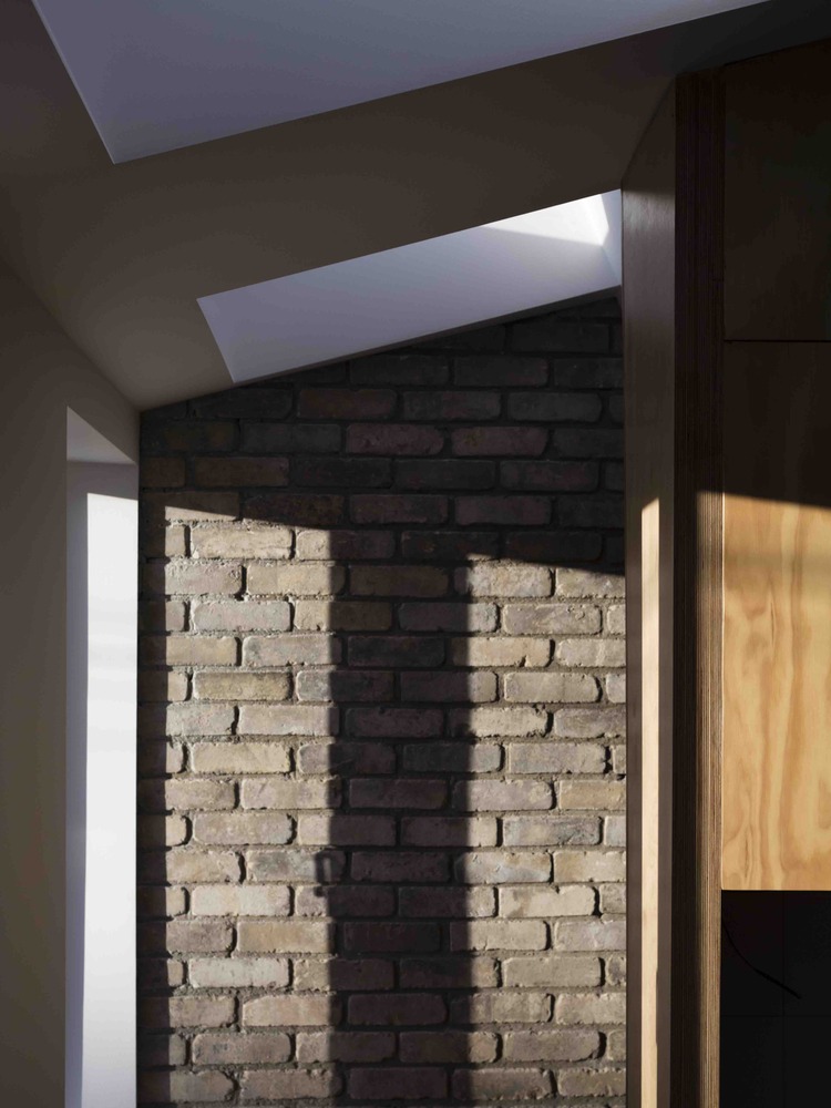 爱尔兰 Mews 房子的空间重构与材料表达-36