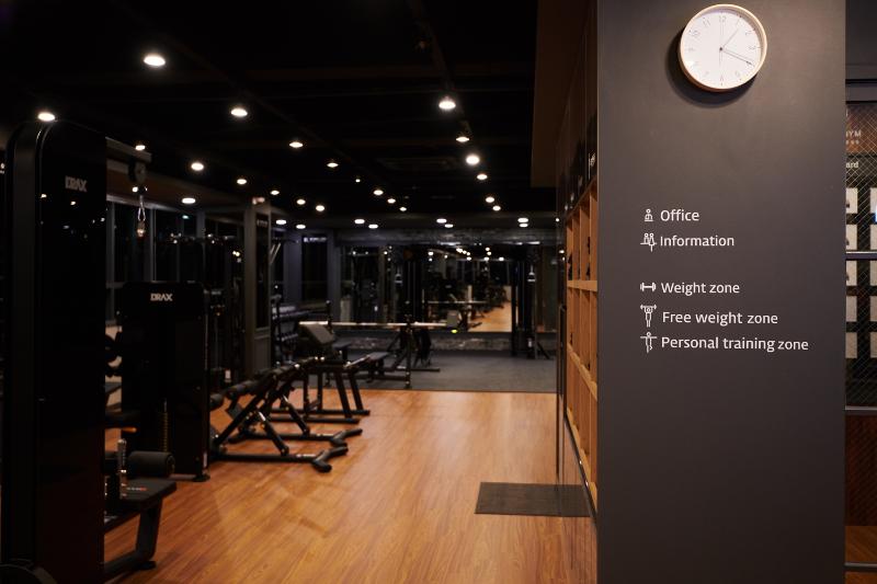 简约 295 平健身中心，black&wood 风格赏析-21
