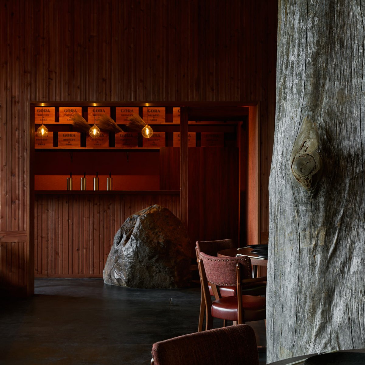 日本 Gora Brewery Grill 餐厅设计丨日本神奈川丨Hiroshi Nakamura&NAP-13