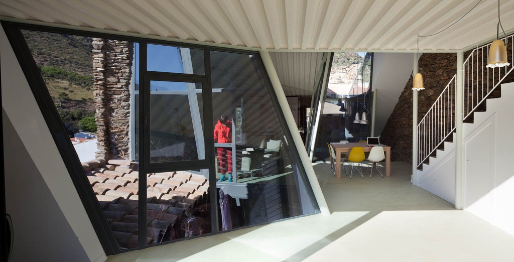 石墙环绕的加泰罗尼亚乡村康复中心-24