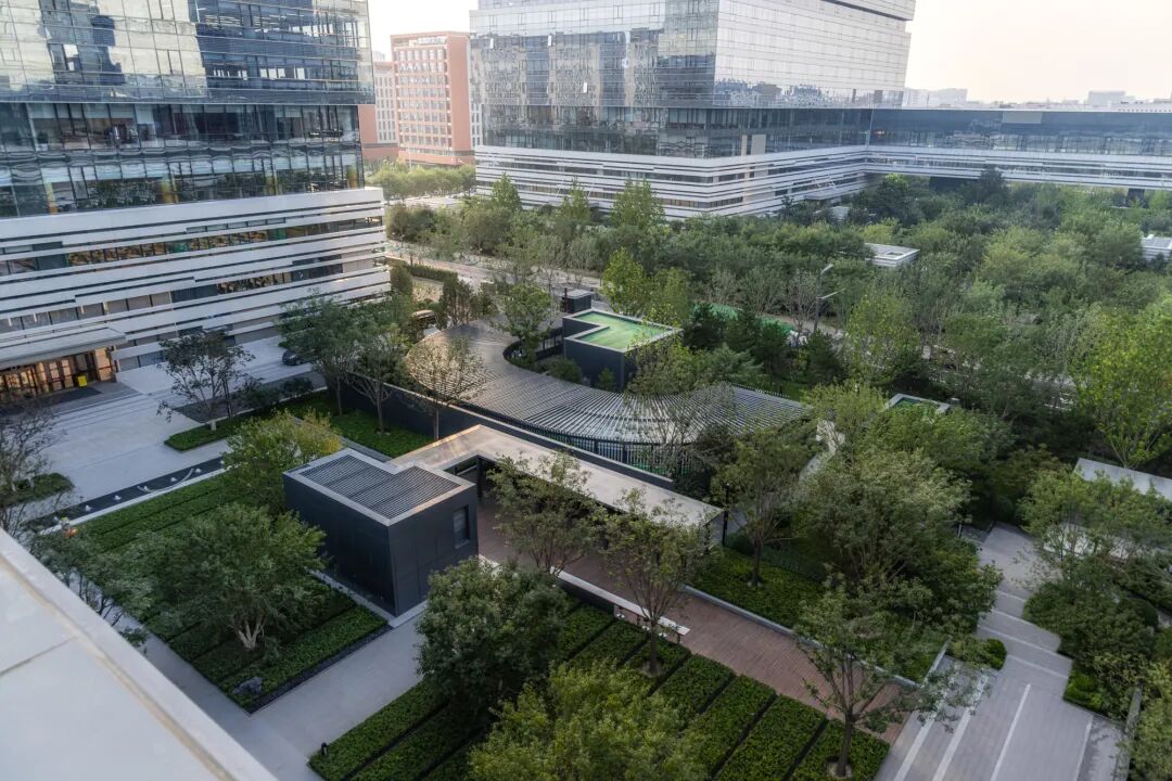 北京京东集团全球总部2号园区D座景观设计丨中国北京丨阿普贝思UP+S-87