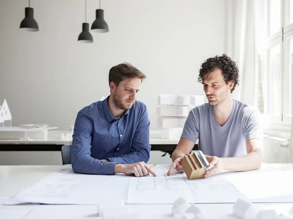 柏林山墙屋丨德国柏林丨Rundzwei Architekten BDA-26