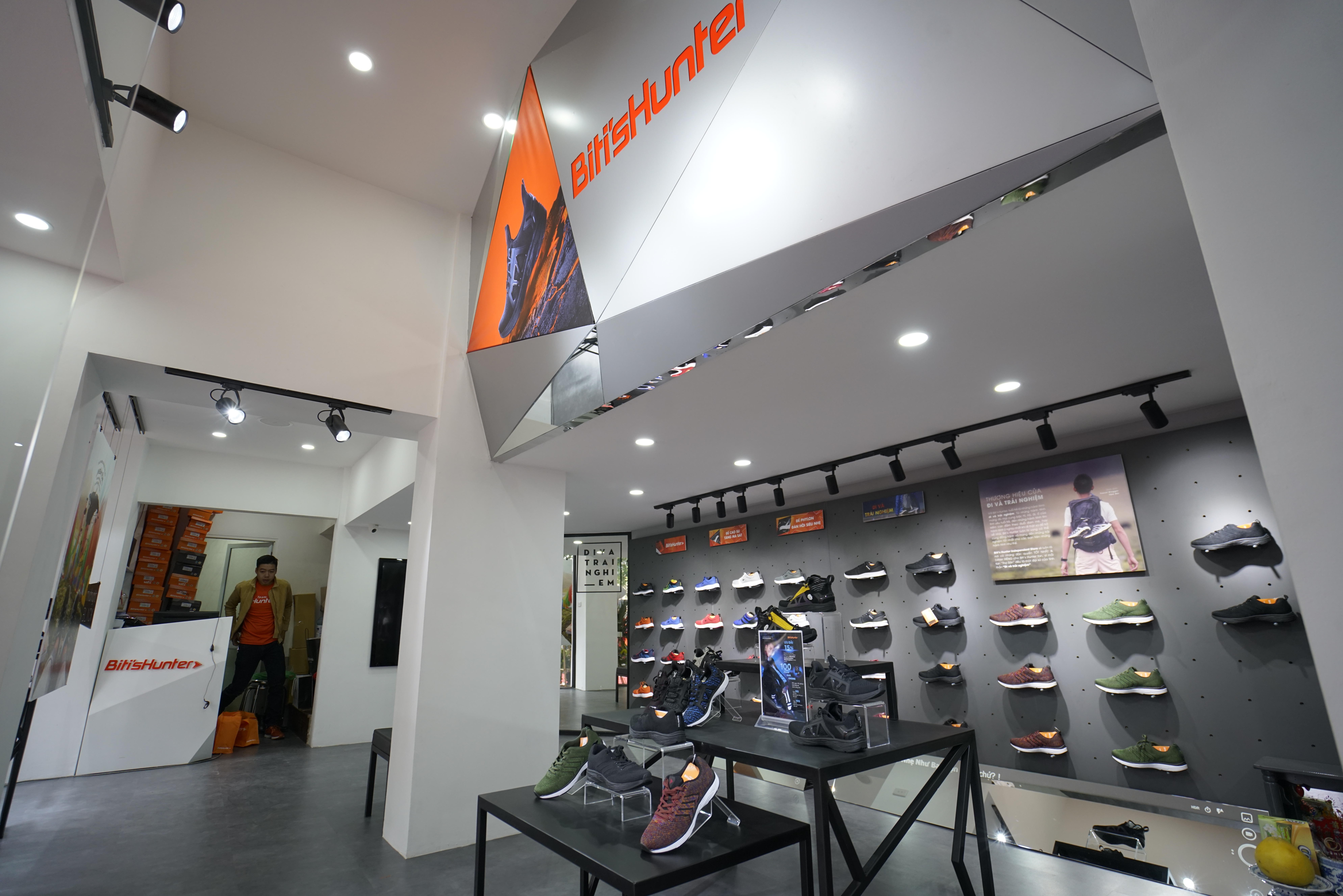 限时四周打造专业品牌店-14