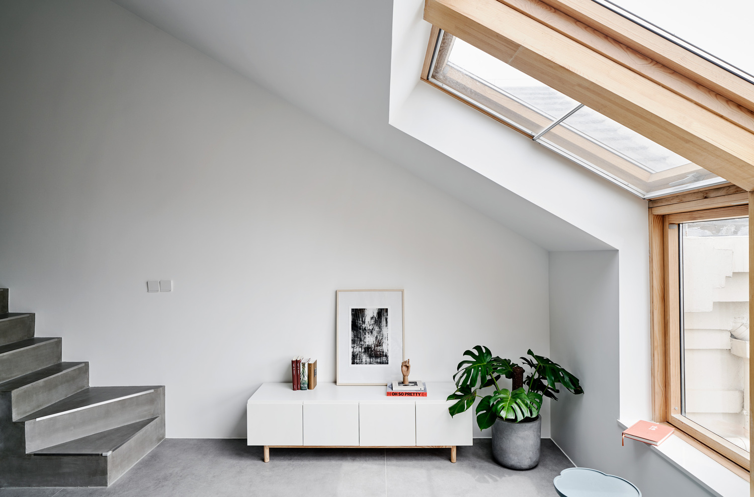 北京 Starburst House 的倾斜天花板挑战-48