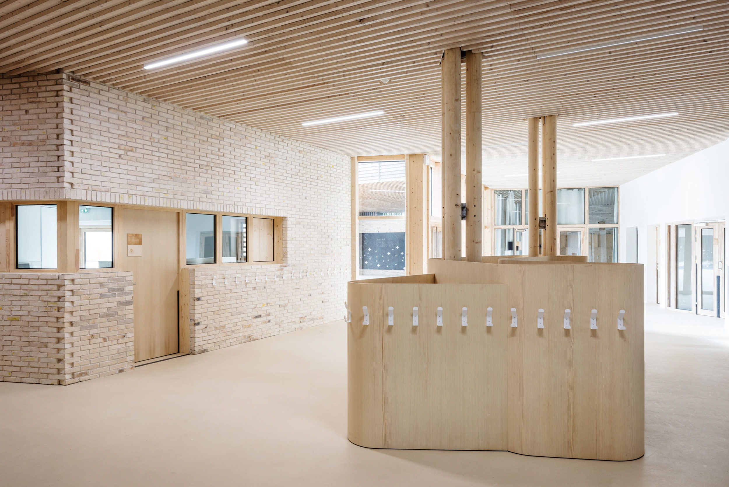 巴黎市中心的多形态幼儿园丨法国巴黎-3