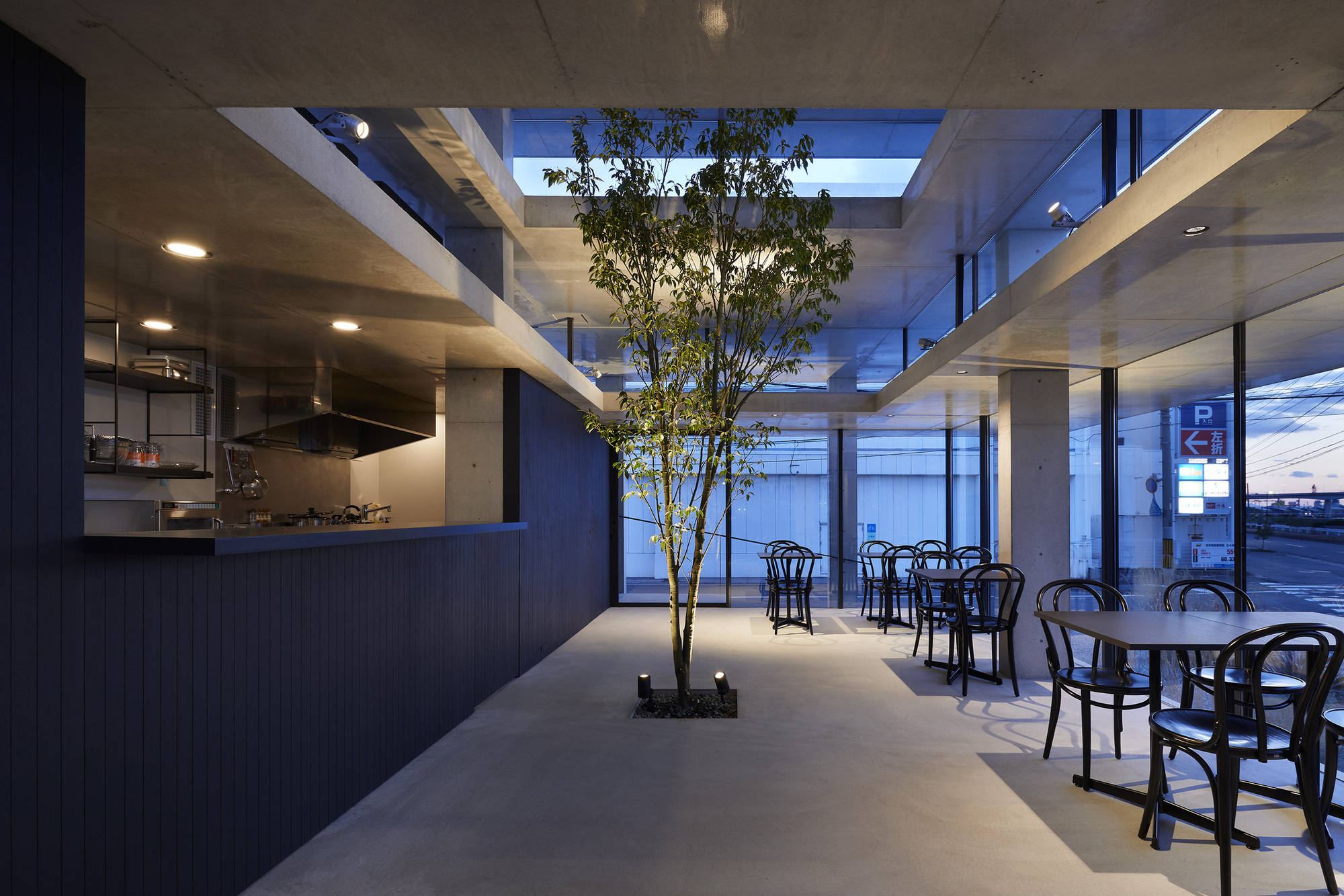 自由定制的生活空间——IGArchitects 的咖啡店设计-3