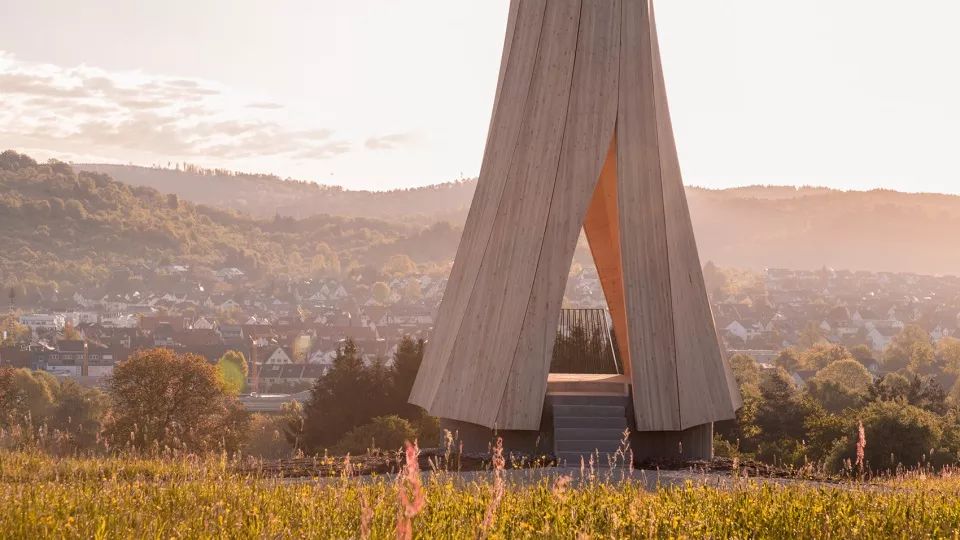 德国乌尔巴赫塔 | 自成型木材的可持续建筑奇迹-59