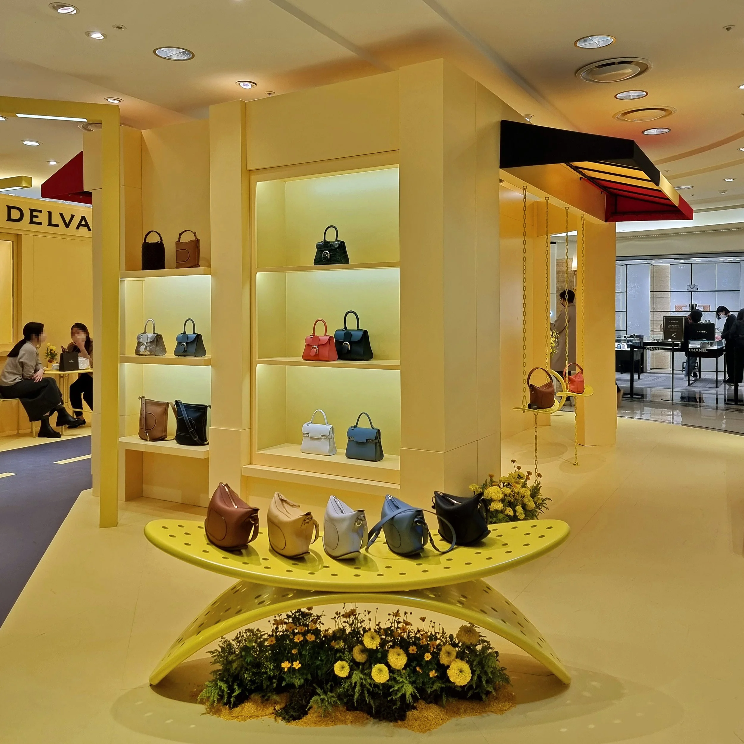delvaux le pin pop-up galleria east - — hjl studio-23