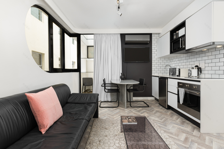 Tuynhuys Apartment Building / Robert Silke & Partners-34