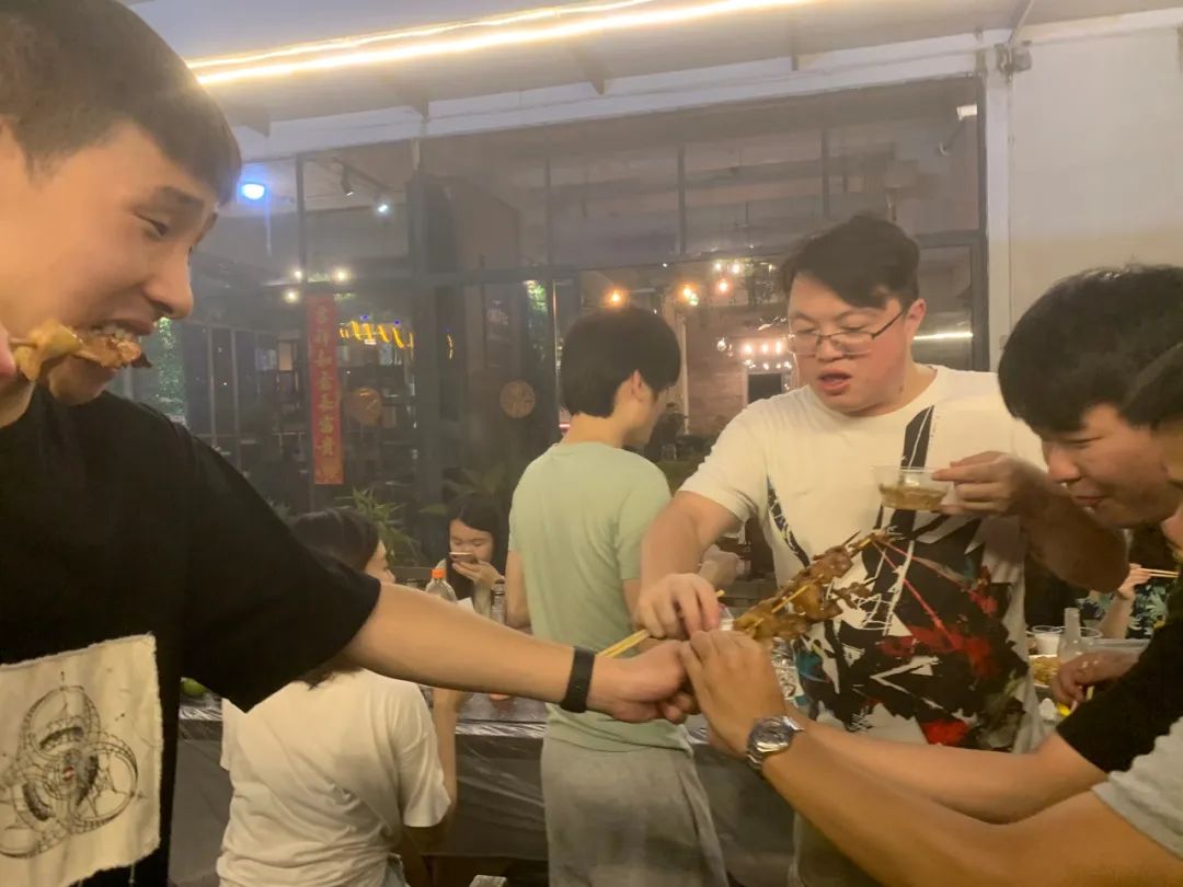 “欢乐的团建活动——深圳西涌海边之旅”-66