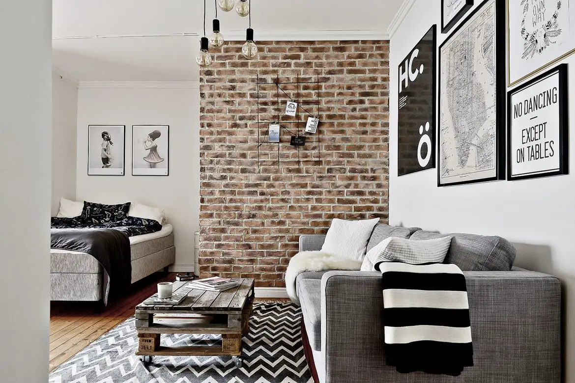 砖石与木头的完美结合 | 26 平米小空间的魅力大改造-1