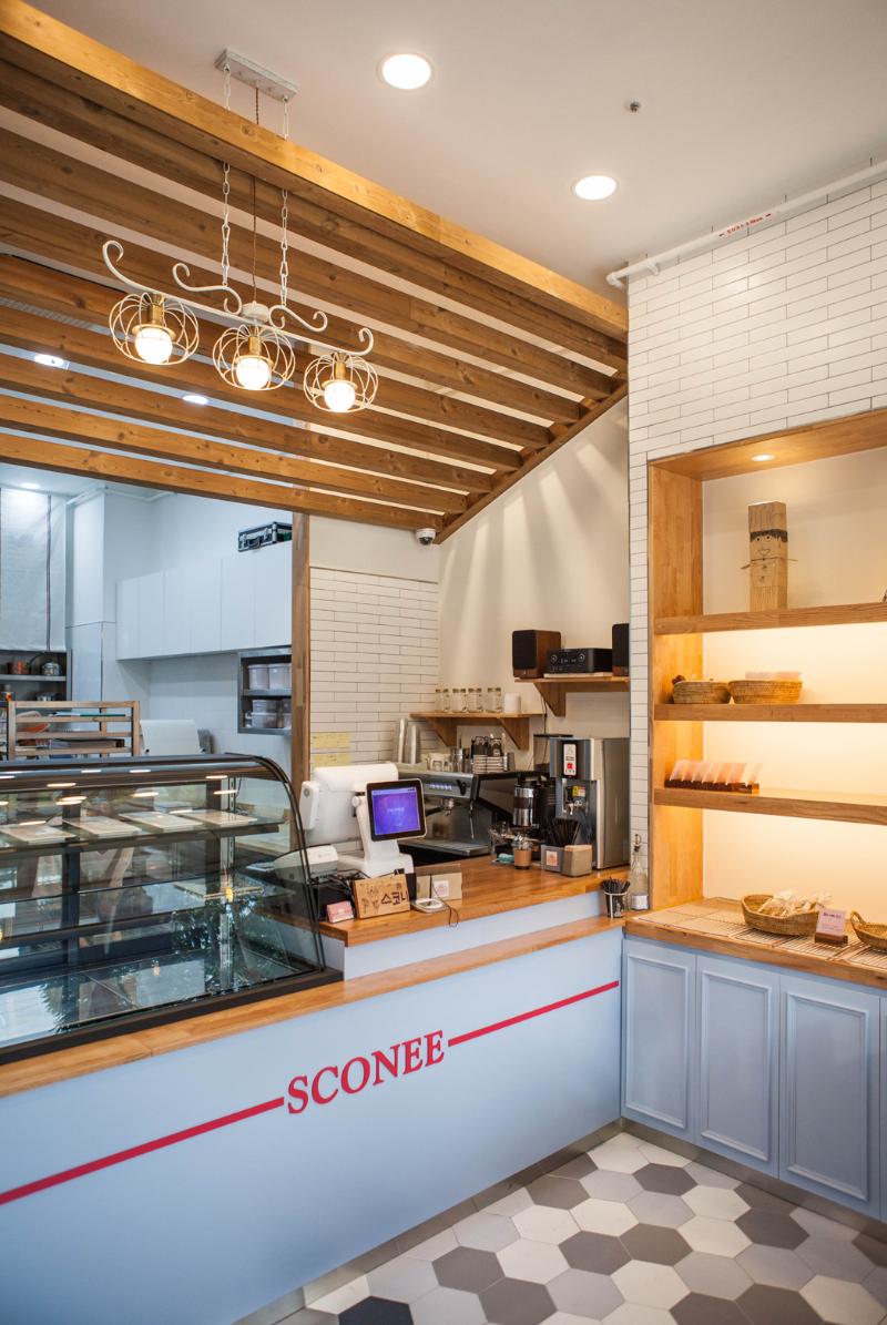 首尔 SKONI 咖啡厅，10 坪空间打造精致烘焙体验-3