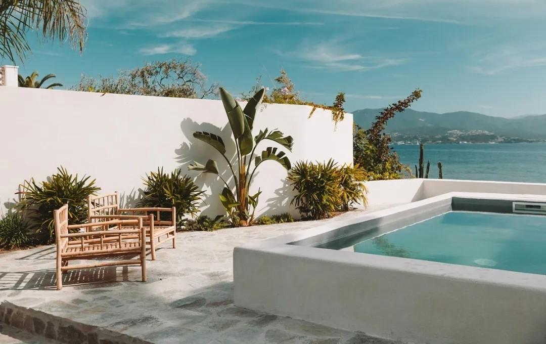 Amelia Tavella--法国经典的海景别墅-7