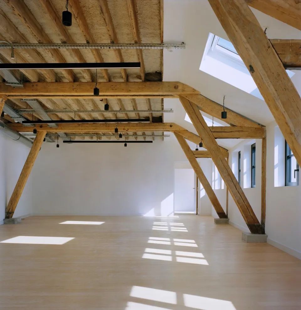 SERVAN综合体｜关注福祉的工作空间-97