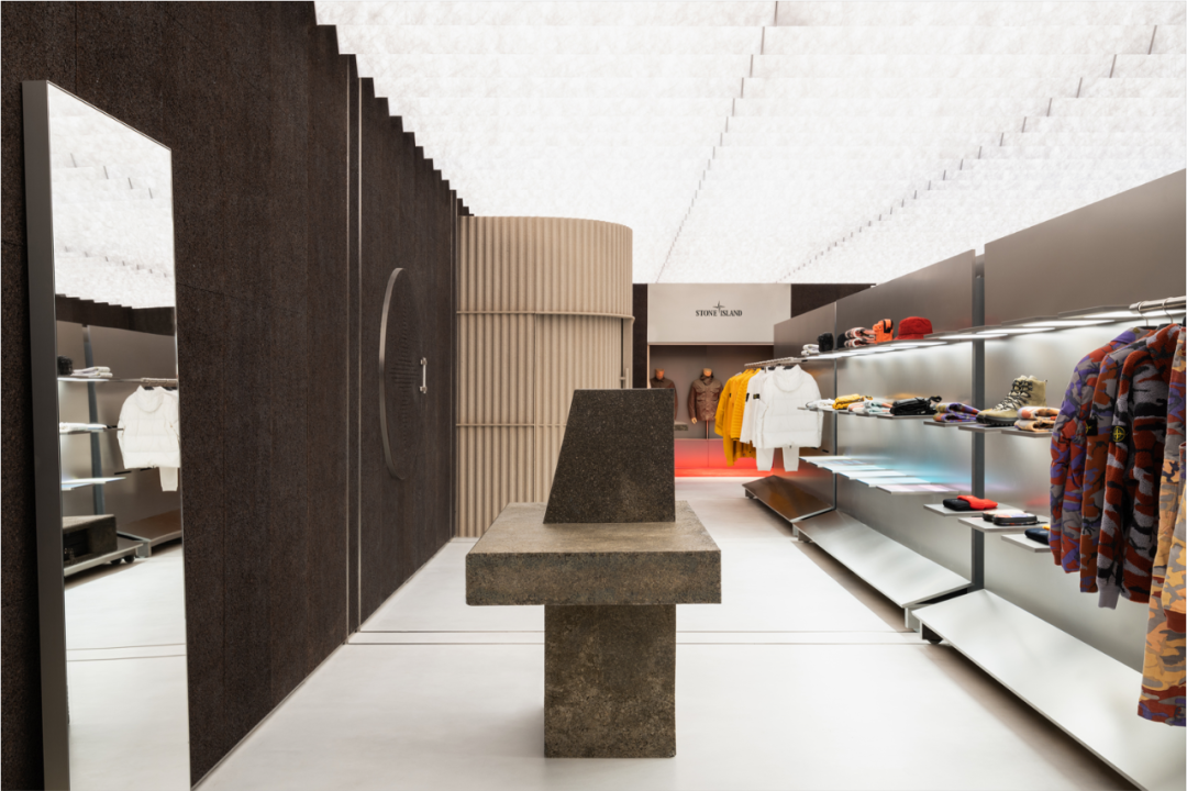 Stone Island 米兰旗舰店丨美国芝加哥丨OMA-10